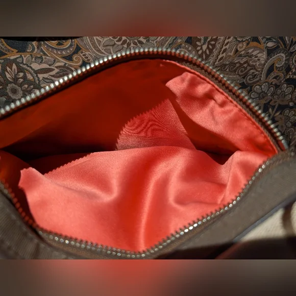 Coach Signature Canvas Tote Bag - Multicolor In Excellent Condition - Picture 10 of 13